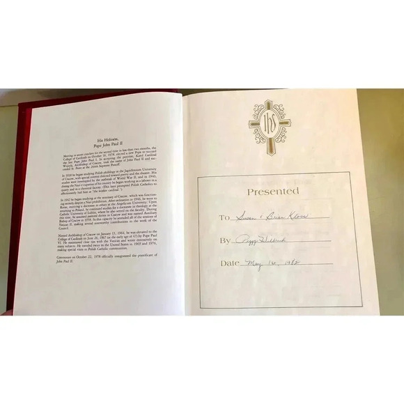 New American Holy Bible Catholic Edition Red Leather Bound 1970’s large heavy gi - Picture 6 of 15